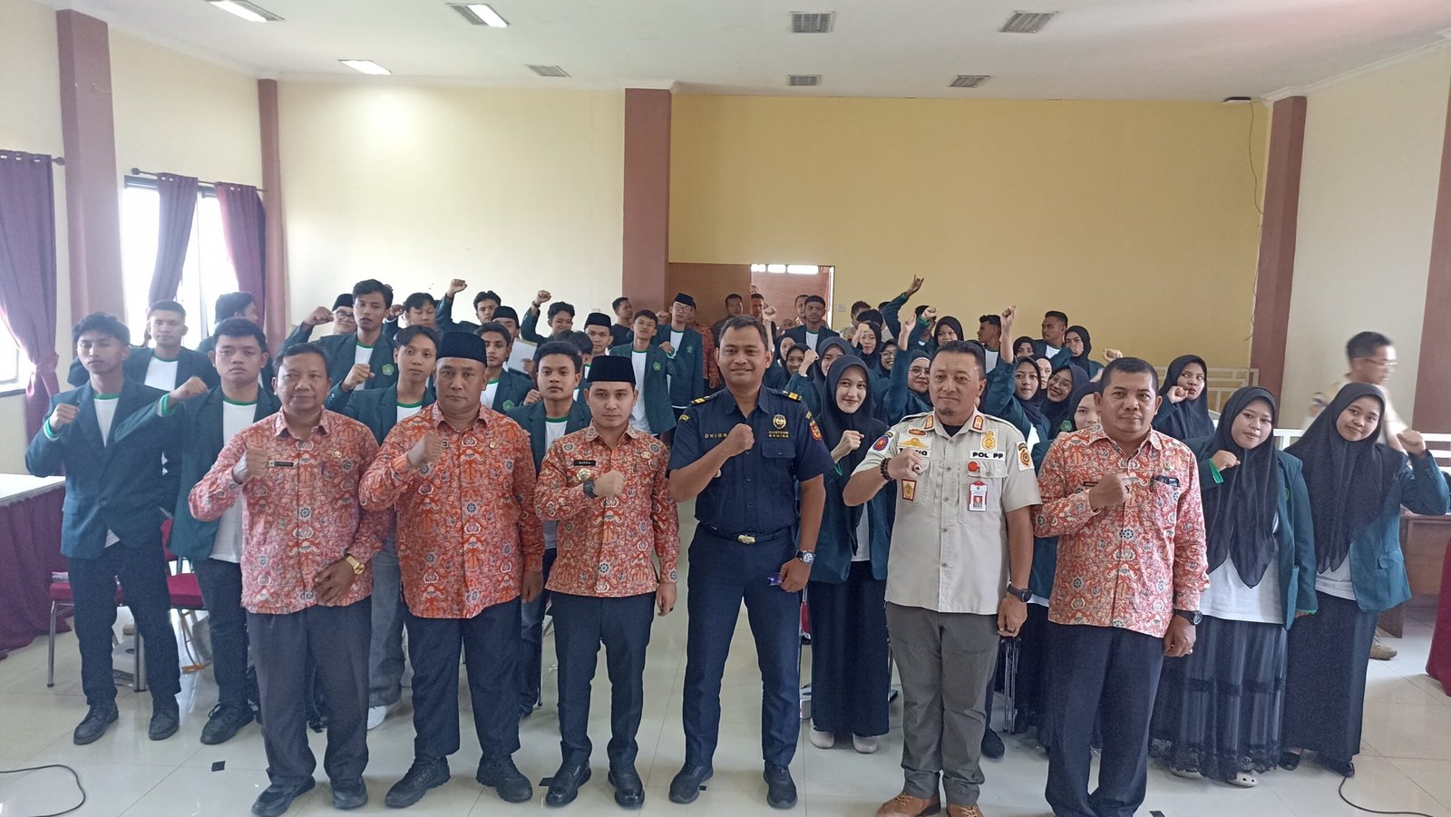 Gus Bupati Ajak Mahasiswa Berantas Rokok Ilegal, Setoran Cukai Mojokerto Rp2,3 Triliun